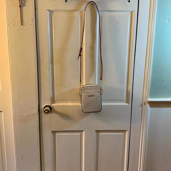 MK Michael Kors Jet Set crossbody purse handbag NWT. - Picture 5 of 11